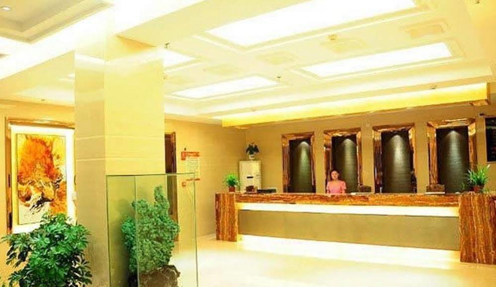 Ronghe Holiday Hotel Shiyan  Buitenkant foto