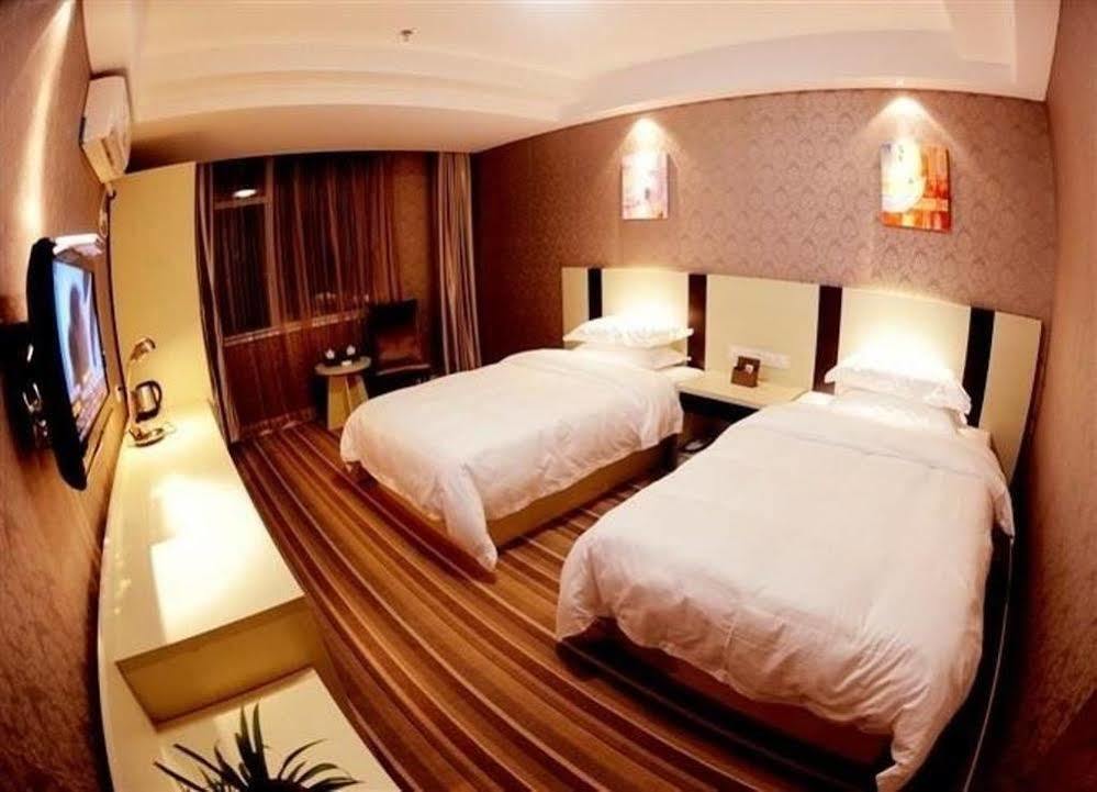 Ronghe Holiday Hotel Shiyan  Buitenkant foto
