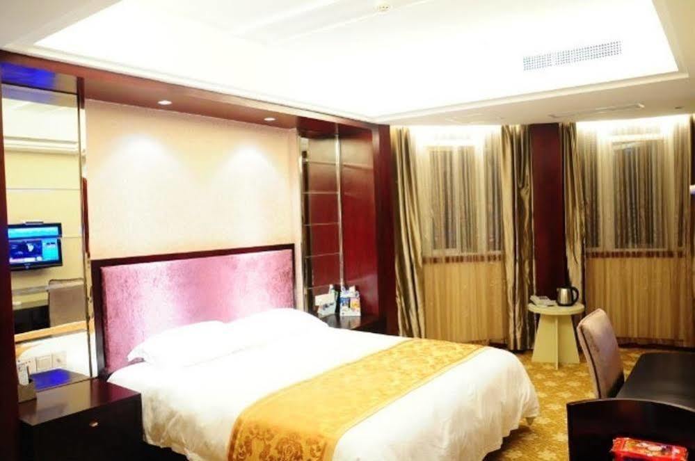 Ronghe Holiday Hotel Shiyan  Buitenkant foto